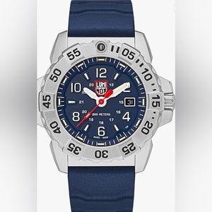 BRAND NEW—-IN BOX w/ TAGS US NAVY SEAL LUMINOX